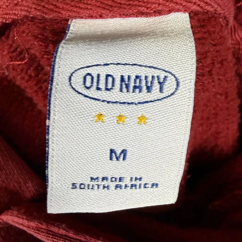 Old Navy embrace throwback